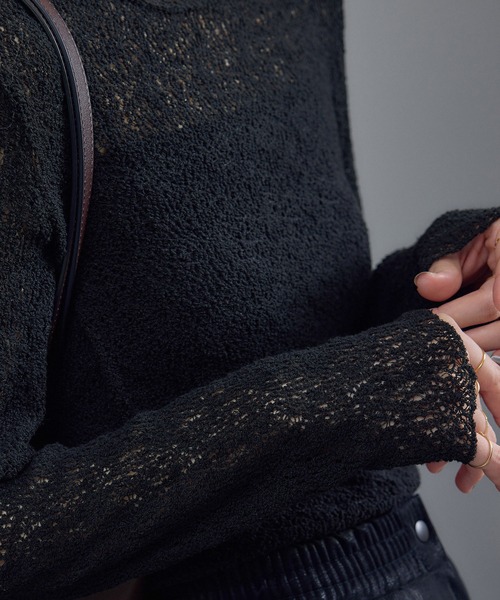 SALON adam et rope'(サロン アダム エ ロペ)の「カーリーレースロングスリーブTシャツ(Tシャツ/カットソー・レディース・ホワイト/ブラック/ベージュ系その他・FREE)」の11枚目の写真