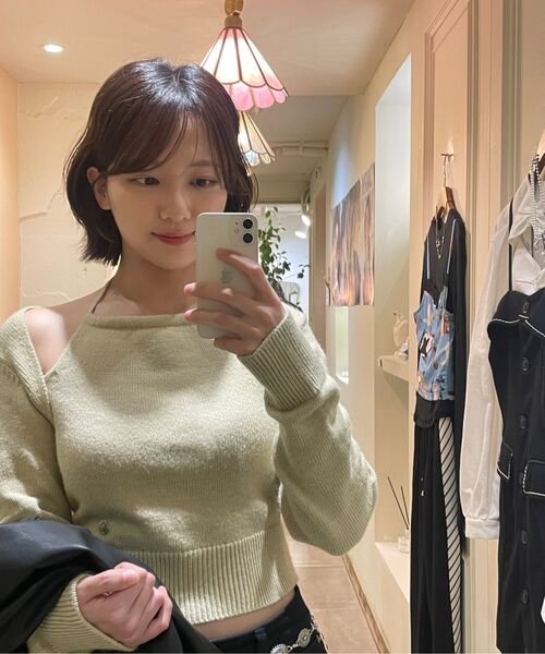 ROSEFRANTZ（ロゼフランツ）の「Cut-out Halter neck Knit [Beige]（ニット/セーター・レディース・Beige・FREE）」の4枚目の写真