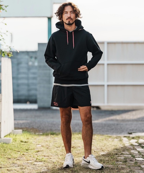1minute 1second(ワンミニットワンセカンド)の「mp14369-cursive embroidery nylon shorts ショートパンツ(1M26H240)(その他パンツ・メンズ・ブラック/ブラック×ピンク・S/M/L/XL)」の10枚目の写真