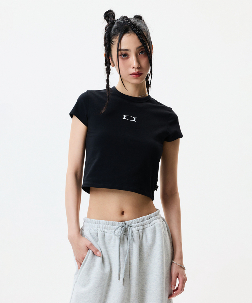 CRITIC(クリティック)の「OG WORMHOLE LOGO CROP T-SHIRTS BLACK(Tシャツ/カットソー・レディース・その他・FREE)」の1枚目の写真