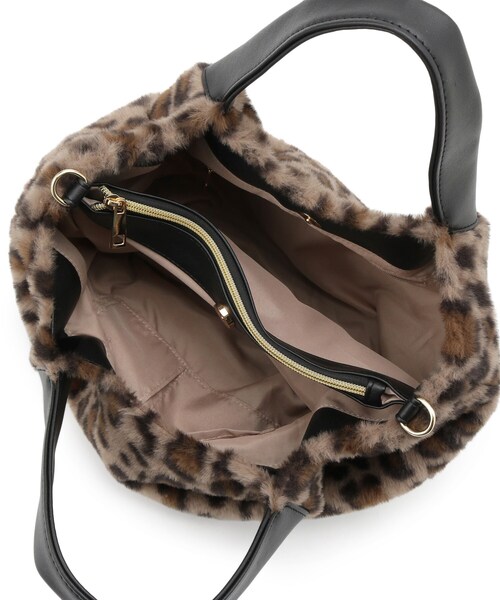 SHOO・LA・RUE（シューラルー）の「ファー2層2WAYトートバッグ（トートバッグ・レディース・グレー/ベージュ/ダークブラウン系・00）」の18枚目の写真