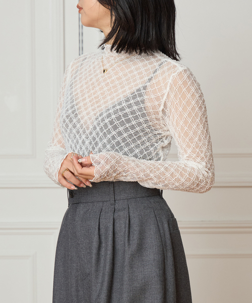 IENA LA BOUCLE(イエナラブークル)の「IENA LA BOUCLE ダイヤチュールカットソー(Tシャツ/カットソー・レディース・グレー/ホワイト・FREE)」の13枚目の写真