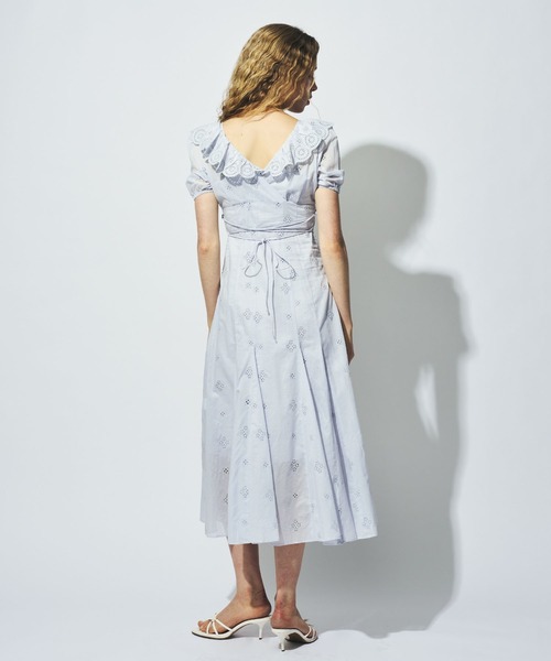 DEICY（デイシー）の「コットンボイルフラワーワンピース（ワンピース・レディース・ライトブルー/オフホワイト/レッド/ピンク・0/1）」の18枚目の写真