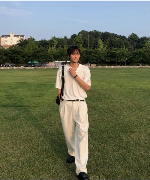 WORK ON BODY OFF（ワークオンボディオフ）の「スリーボタンセミオーバーフィットヘンリーネックショートスリーブ[ホワイト]（Tシャツ/カットソー・メンズ・ホワイト・MEDIUM/LARGE/X-LARGE）」の3枚目の写真