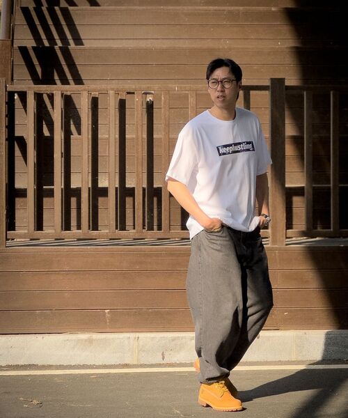 KEEPHUSTLING(キープハッスリング)の「トロピカルボックスロゴ半袖Tシャツ(ホワイト)(Tシャツ/カットソー・レディース・ホワイト・MEDIUM/LARGE)」の11枚目の写真