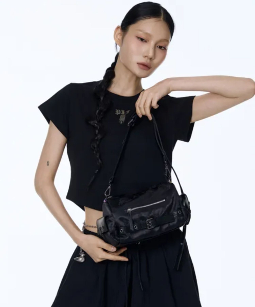 71TO96(チル ハナ トゥ グユク)の「ミニ Whidam Bag Mini (ブラック)(ショルダーバッグ・レディース・ブラック・FREE)」の5枚目の写真