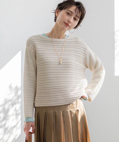 23区(ニジュウサンク)の「コットンギマ ボートネック ニット(ニット/セーター・レディース・ネイビー系/ホワイト系/ベージュ系/ライトイエロー系・38)」の2枚目の写真