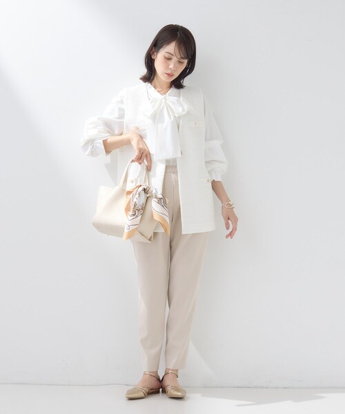 INDIVI（インディヴィ）の「【ミドルサイズ／合皮】キャリアタックバッグ（ハンドバッグ・レディース・ブラック/ベージュ系その他7・00）」の6枚目の写真