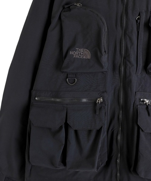 THE NORTH FACE（ザノースフェイス）の「THE NORTH FACE / ザ・ノース・フェイス：Field Utility Jacket：NP22533[WAX]（ナイロンジャケット・メンズ・グリーン系その他/ブラック・M/XL/S/L）」の5枚目の写真