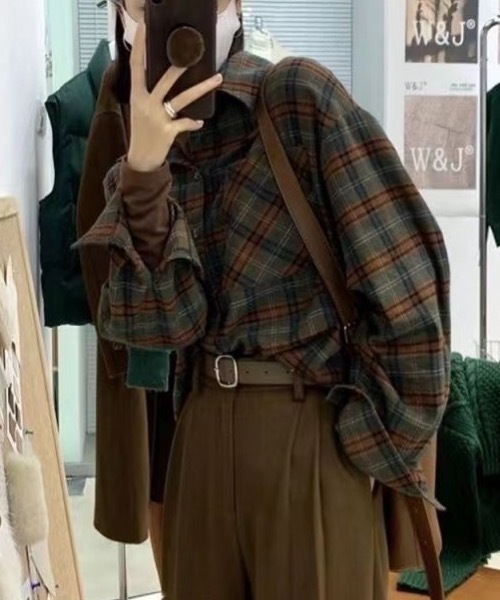 FUNdaysion（ファンデイション）の「チェックシャツ（シャツ/ブラウス・レディース・ブラウン/グリーン・M）」の2枚目の写真