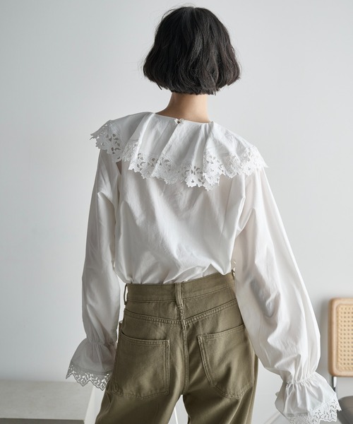 THE YOn(ザヨン)の「ラッフルカラーコットンレースシャツ(シャツ/ブラウス・レディース・オフホワイト/サックスブルー/ブラック・FREE)」の21枚目の写真