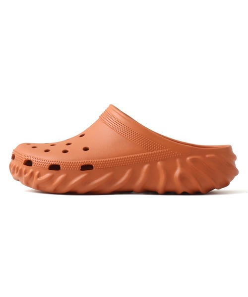 crocs（クロックス）の「crocs salehebembury x saru / クロックス サレヘ・ベンバリー x サル（サンダル・メンズ・オレンジ・28.0cm/27.0cm/26.0cm/25.0cm/24.0cm/23.0cm/22.0cm/29.0cm/30.0cm）」の4枚目の写真