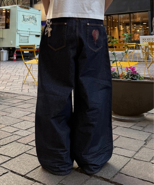 ADAMASTE（アダマスト）の「Skeleton Heart Logo Buggy Rigid  Denim Pants - スケルトンハートロゴバギーリジットデニムパンツ（デニムパンツ・メンズ・ブラック/インディゴブルー・MEDIUM/LARGE）」の15枚目の写真