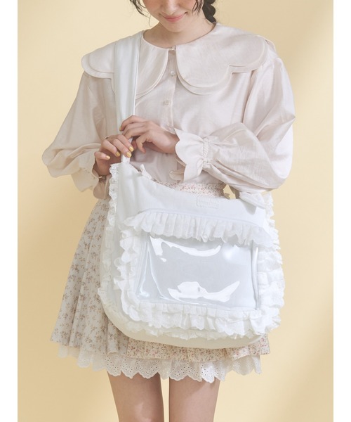 merry jenny(メリージェニー)の「frill frillぬい活バッグ(ショルダーバッグ・レディース・レッド/ブルー/オフホワイト/ピンク・FREE)」の1枚目の写真