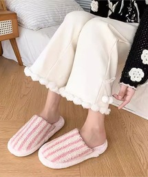 LA VORAGINE（ラ ヴォラジネ）の「温かストライプ柄ファースリッパ（ルームシューズ/スリッパ）」