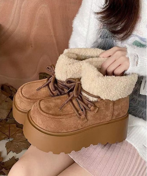 WEGO（ウィゴー）の「WEGO/厚底ムートンボアショートブーツ（その他シューズ・レディース・ダークブラウン/キャメル・LARGE/MEDIUM）」の5枚目の写真