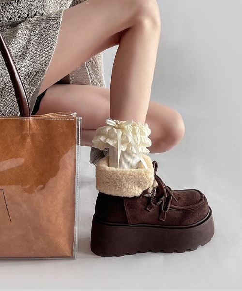 WEGO（ウィゴー）の「WEGO/厚底ムートンボアショートブーツ（その他シューズ・レディース・ダークブラウン/キャメル・LARGE/MEDIUM）」の7枚目の写真