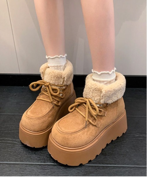 WEGO（ウィゴー）の「WEGO/厚底ムートンボアショートブーツ（その他シューズ・レディース・ダークブラウン/キャメル・LARGE/MEDIUM）」の17枚目の写真