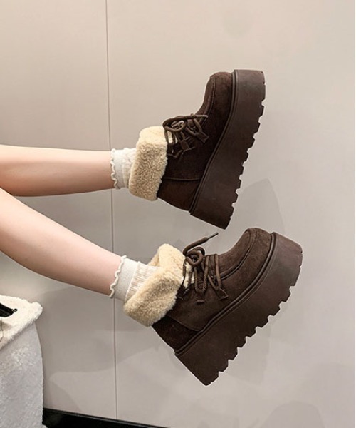 WEGO（ウィゴー）の「WEGO/厚底ムートンボアショートブーツ（その他シューズ・レディース・ダークブラウン/キャメル・LARGE/MEDIUM）」の16枚目の写真