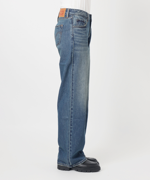 JOURNAL STANDARD（ジャーナルスタンダード）の「別注【LEVI’S(R)/リーバイス(R)】 for JS LOW LOOSE 31（デニムパンツ・レディース・ライトブルー・23/24/25/26/27/28/29）」の12枚目の写真