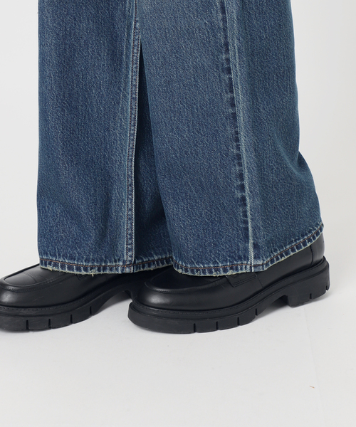 JOURNAL STANDARD（ジャーナルスタンダード）の「別注【LEVI’S(R)/リーバイス(R)】 for JS LOW LOOSE 31（デニムパンツ・レディース・ライトブルー・23/24/25/26/27/28/29）」の16枚目の写真