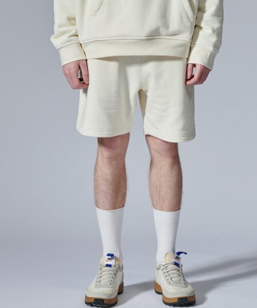 INSTAY（インステイ）の「ヘビーウェイトスウェットショートパンツ[クリーム]（その他パンツ・メンズ・その他・LARGE/MEDIUM/X-LARGE）」の6枚目の写真