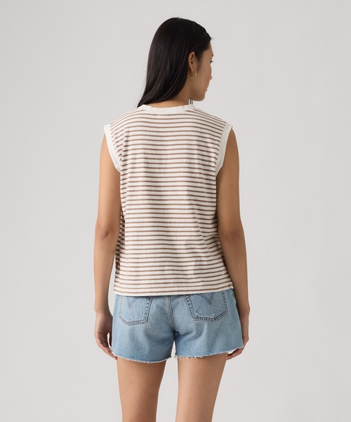 Levi's(リーバイス)の「Levi's/リーバイス BOXY ノースリーブ(タンクトップ・レディース・ブラウン・XS/S/M)」の3枚目の写真