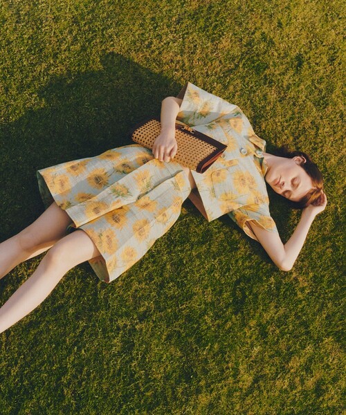 LOULOU WILLOUGHBY（ルルウィルビー）の「サンフラワーJQショートパンツ（その他パンツ・レディース・クリアイエロー・2/1）」の3枚目の写真