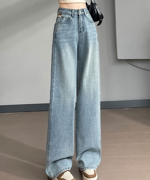 SallyLunn(サリーラン)の「ストレートデニム(デニムパンツ・レディース・ライトブルー・MEDIUM/LARGE)」の1枚目の写真