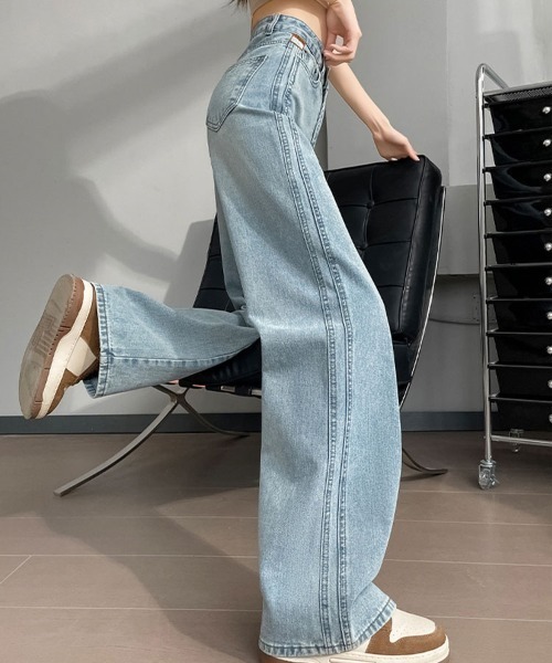 SallyLunn(サリーラン)の「ストレートデニム(デニムパンツ・レディース・ライトブルー・MEDIUM/LARGE)」の3枚目の写真