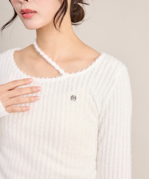 apres jour mignon(アプレジュールミニョン)の「デザインふわふわトップス(ニット/セーター・レディース・ブラック/ブルー/オフホワイト・LARGE/フリー)」の4枚目の写真