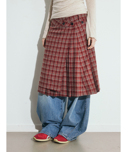OAFISH（オアフィッシュ）の「LAYERED CHECK PLEATS WRAP SKIRT, RED（スカート・レディース・その他・ONE SIZE）」の12枚目の写真