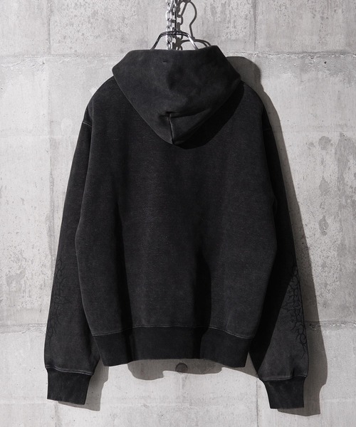 1111clothing（ワンフォークロージング）の「トライバル柄 ピグメントフーディー / Tribal Print Pigment Hoodie（パーカー・メンズ・ブラック/ピンク・M/L）」の5枚目の写真