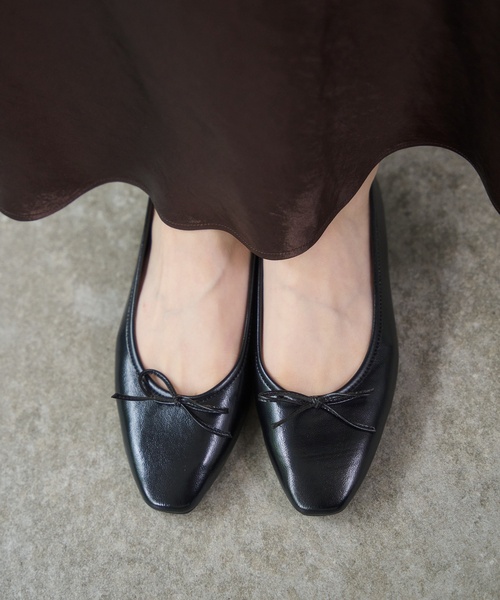 LE TALON（ルタロン）の「《追加》フレンチスクエアバレエ（バレエシューズ・レディース・アイボリー/ブラウン系その他/イエロー/ブラック系その他・22.5cm/22cm/21.5/25cm/24.5cm/24cm/23.5cm/23cm/26cm）」の3枚目の写真