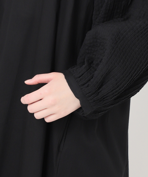 B.C STOCK（ベーセーストック）の「手洗い可 / ピンタックスリーブワンピース（ワンピース・レディース・ブラック/ホワイト/レッド・SMALL/MEDIUM）」の22枚目の写真