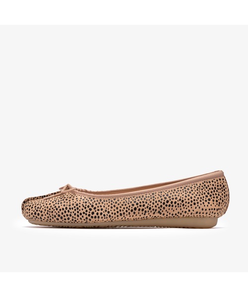 Clarks(クラークス)の「Freckle Ice / フレックルアイス (アニマルプリント)(バレエシューズ・レディース・アニマル・UK3/UK3.5/UK4/UK4.5/UK5/UK5.5/UK6)」の2枚目の写真