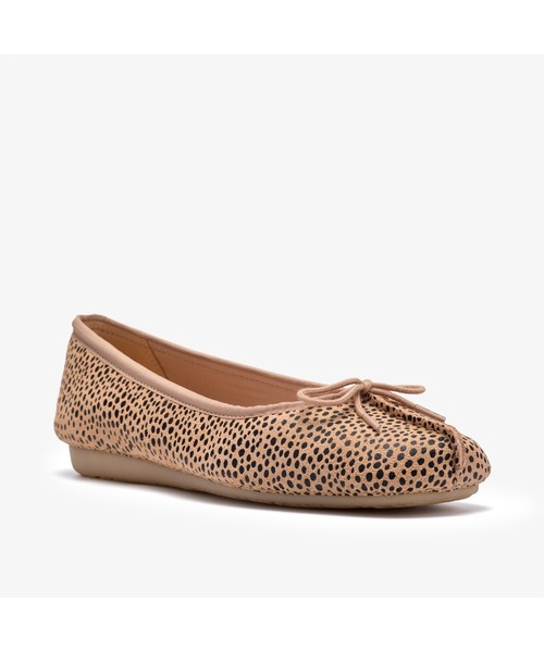 Clarks(クラークス)の「Freckle Ice / フレックルアイス (アニマルプリント)(バレエシューズ・レディース・アニマル・UK3/UK3.5/UK4/UK4.5/UK5/UK5.5/UK6)」の4枚目の写真