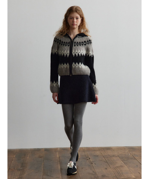 MAGNET ARCHIVE(マグネット アーカイブ)の「Poki Boucle Knit Skirt (Navy)(スカート・レディース・ネイビー・FREE)」の2枚目の写真