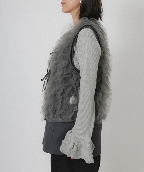 Floran(フローラン)の「ジレ+チュールジレセット(ベスト・レディース・グレイッシュベージュ/グレー/ブラック・FREE)」の16枚目の写真