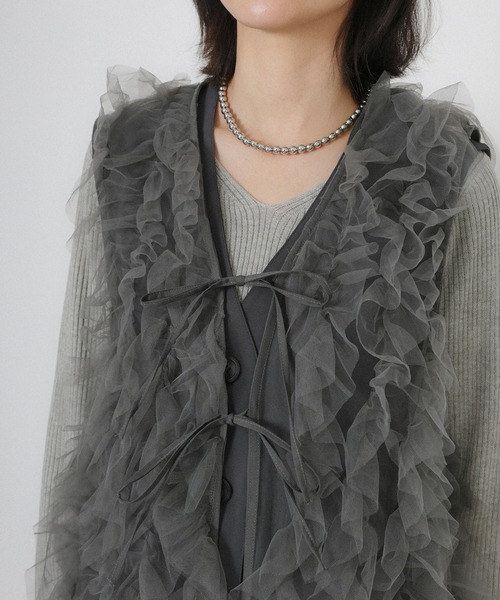 Floran(フローラン)の「ジレ+チュールジレセット(ベスト・レディース・グレイッシュベージュ/グレー/ブラック・FREE)」の14枚目の写真