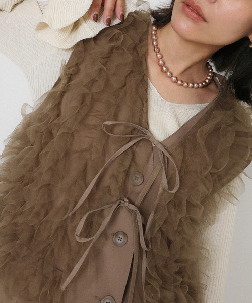 Floran(フローラン)の「ジレ+チュールジレセット(ベスト・レディース・グレイッシュベージュ/グレー/ブラック・FREE)」の19枚目の写真