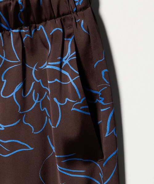 UNITED ARROWS(ユナイテッドアローズ)の「アブストラクトフラワー パンツ ‐ウォッシャブル‐(その他パンツ・レディース・オフホワイト/ダークブラウン・38/36)」の12枚目の写真