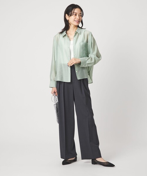 green label relaxing（グリーンレーベルリラクシング）の「エアリー シアー ロングスリーブ シャツ ウォッシャブル 接触冷感（シャツ/ブラウス・レディース・オフホワイト/ライム/ダークグレー/モカ・FREE）」の9枚目の写真