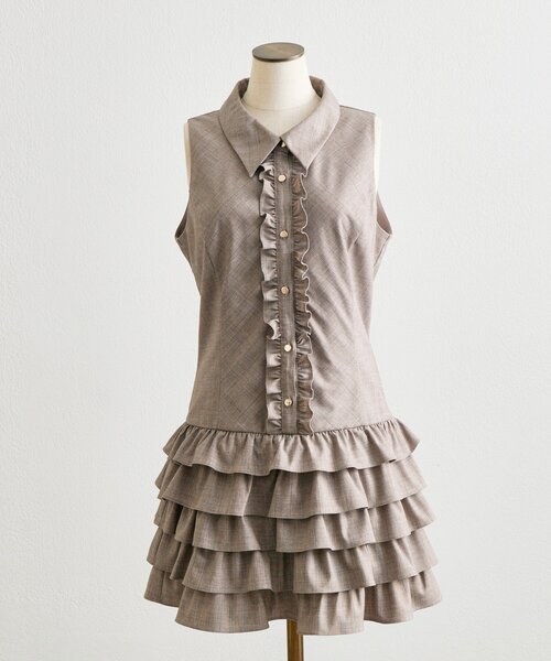 OLIVE des OLIVE(オリーブデオリーブ)の「【Belle Charme】Nosleeve Frill Onepiece(ワンピース・レディース・チャコールグレー/ブラック/ブラウン・MEDIUM/SMALL)」の12枚目の写真
