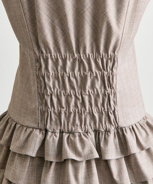 OLIVE des OLIVE(オリーブデオリーブ)の「【Belle Charme】Nosleeve Frill Onepiece(ワンピース・レディース・チャコールグレー/ブラック/ブラウン・MEDIUM/SMALL)」の7枚目の写真