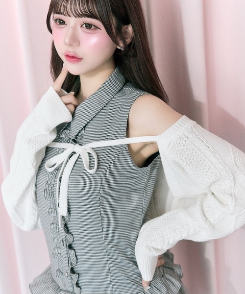 OLIVE des OLIVE(オリーブデオリーブ)の「【Belle Charme】Nosleeve Frill Onepiece(ワンピース・レディース・チャコールグレー/ブラック/ブラウン・MEDIUM/SMALL)」の5枚目の写真