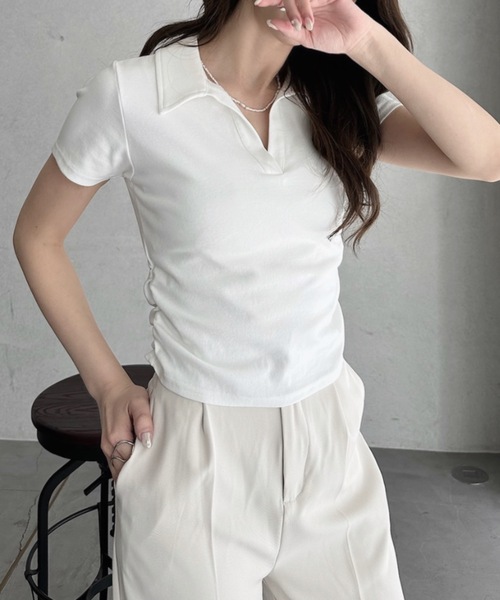 TREOVER(トレオーバー)の「こなれ感たっぷりのスキッパーデザイントップス(Tシャツ/カットソー・レディース・ブラック/オフホワイト/ブラウン/レッド・FREE)」の2枚目の写真