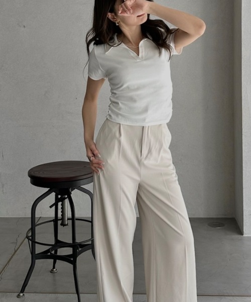 TREOVER(トレオーバー)の「こなれ感たっぷりのスキッパーデザイントップス(Tシャツ/カットソー・レディース・ブラック/オフホワイト/ブラウン/レッド・FREE)」の10枚目の写真