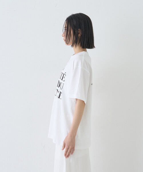 Rouge vif Anna(ルージュヴィフアンナ)の「バックフォトグラフィックロゴTシャツ(Tシャツ/カットソー・レディース・アイボリー/ホワイト・フリー)」の7枚目の写真