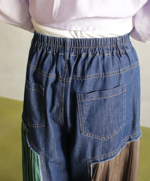 BITTOKO(ビットコ)の「Wプリーツデニムパンツ(デニムパンツ・レディース・グリーン/ブルー・SMALL/MEDIUM)」の18枚目の写真